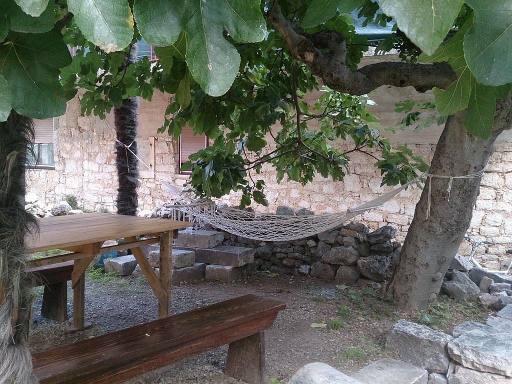 Holiday Home Tonci فوديس الغرفة الصورة